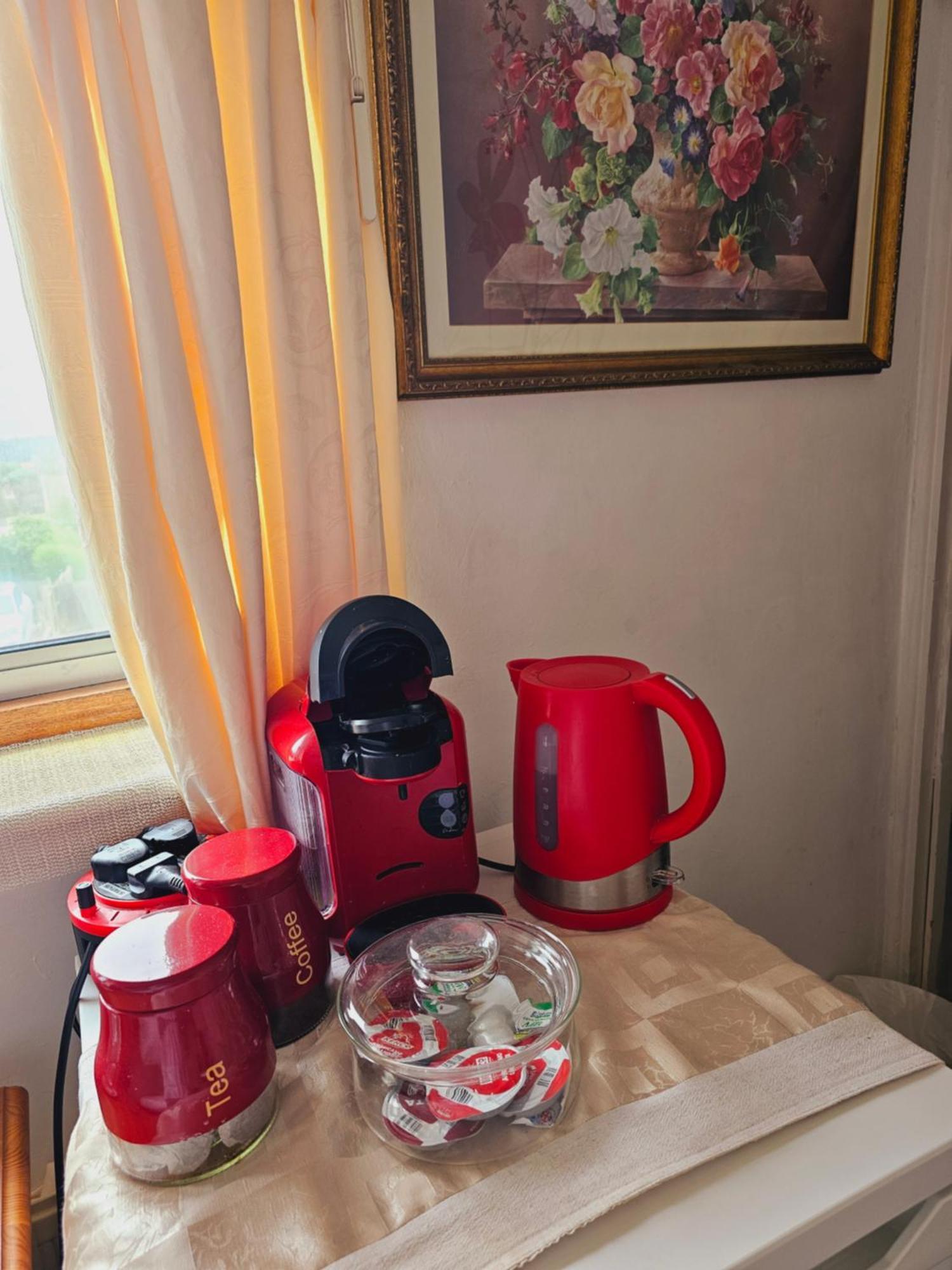 Апартаменты Cuisinease Оллертон Экстерьер фото